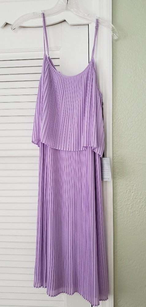 Accordion pleated sleeveless midi dress